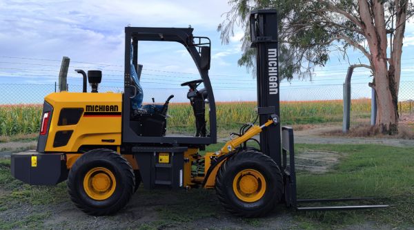 10582116N - Autoelevador T25 40 4WD