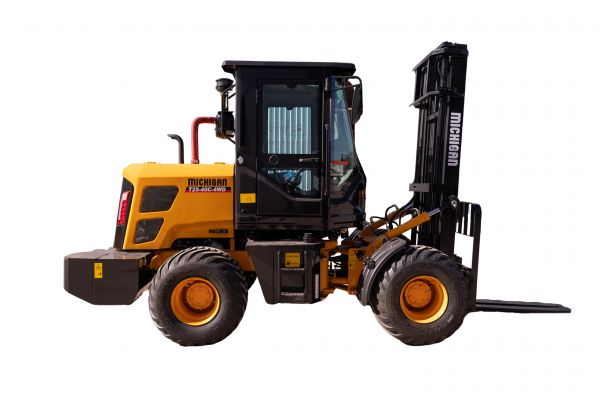 Autoelevador T25 40C 4WD - 10582116IIN