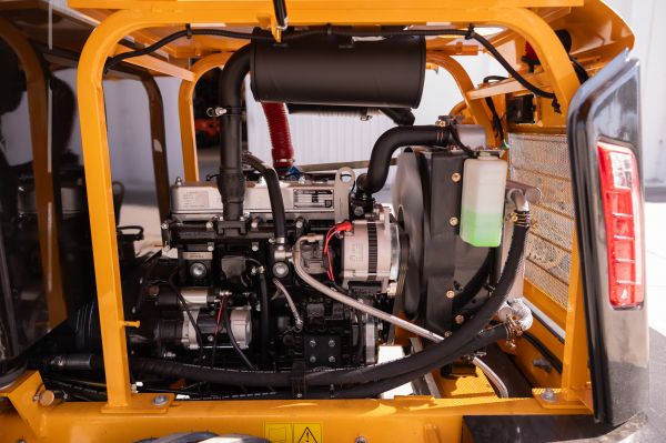 Autoelevador T25 40C 4WD - 10582116IIN