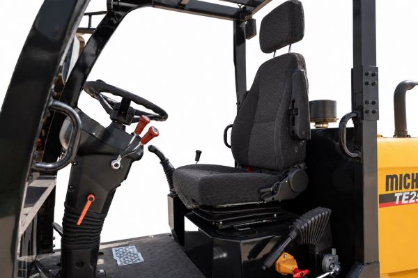 Autoelevador T25 40 4WD - 10582116N