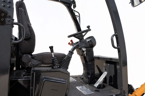 Autoelevador T25 40 4WD - 10582116N