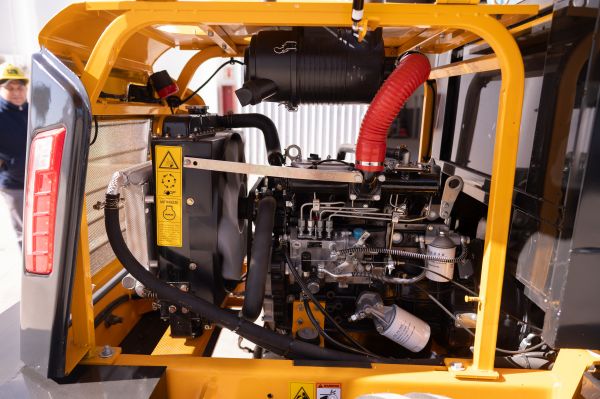 Autoelevador T25 40 4WD - 10582116N
