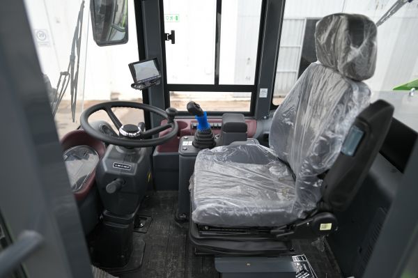Pala Frontal E100HD Electric - 10586932N